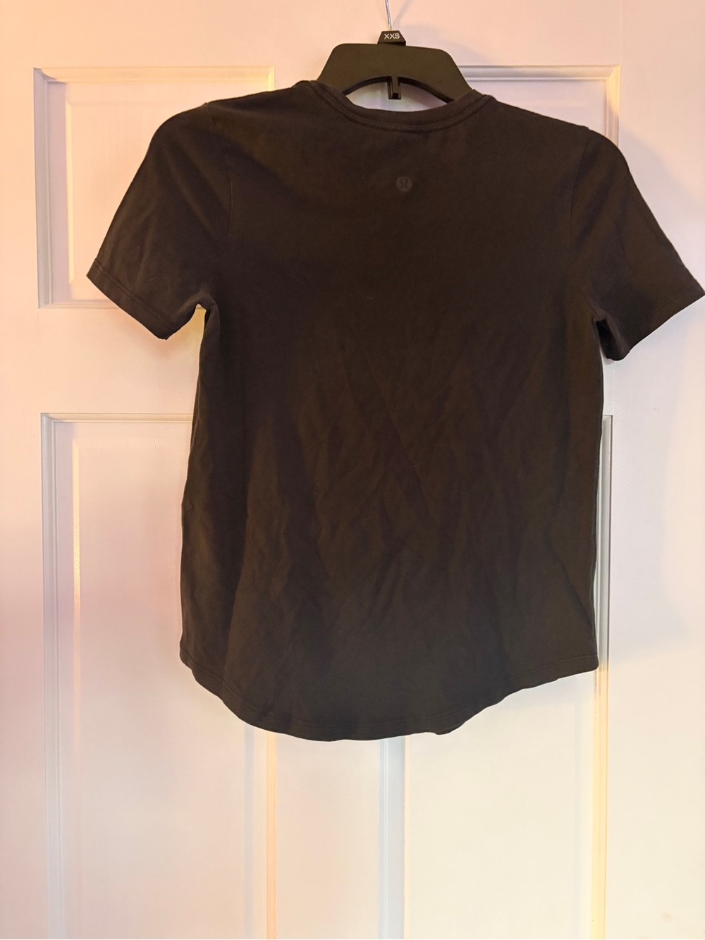 lululemon athletica lululemon black love crew tee- size 2